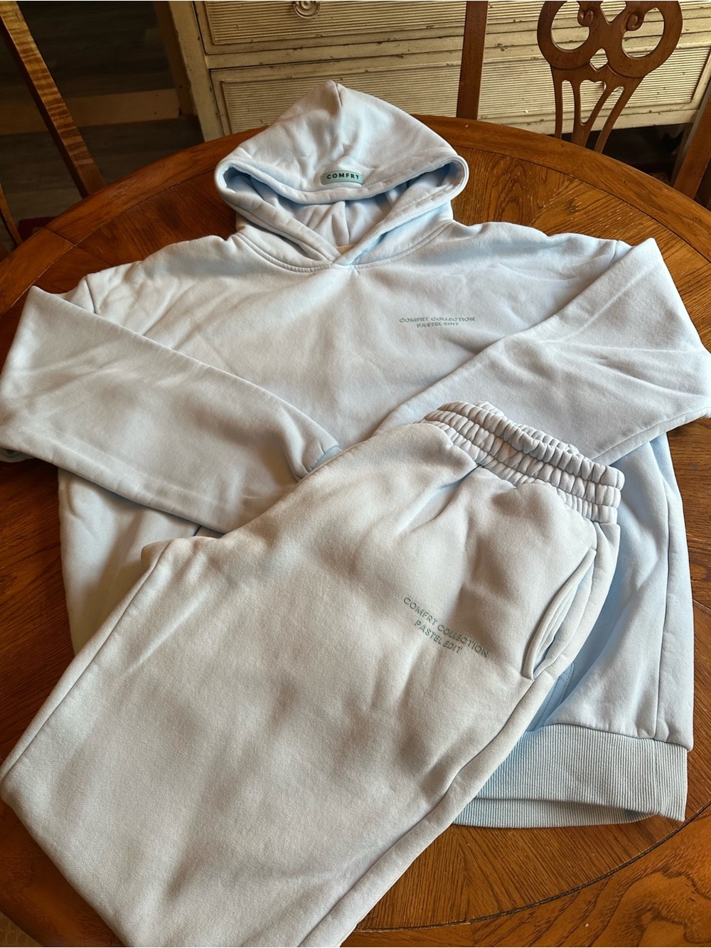 Comfrt “Pastel Edit” Matching Hoodie & Sweatpants Set | Baby Blue | XL/L